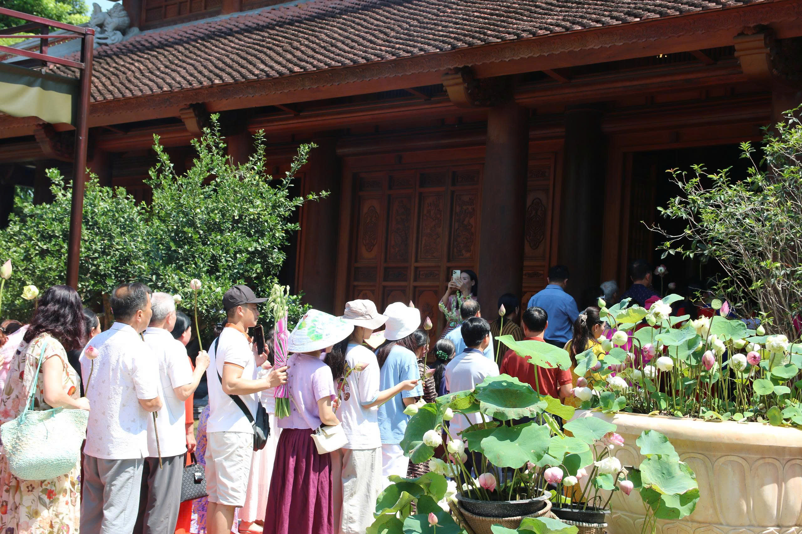 Anh-tin-bai